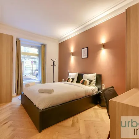 Urban Flat 171 - Sublime 3bdr Flat - Triangle D Or Apartment Paris