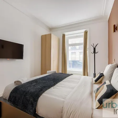 Apartment Urban Flat 171 - Sublime 3bdr Flat - Triangle D Or *