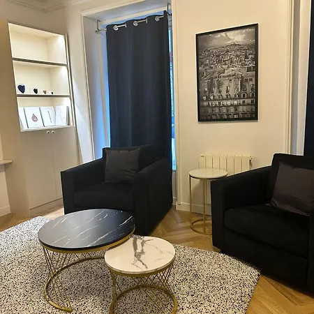 Urban Flat 171 - Sublime 3bdr Flat - Triangle D Or